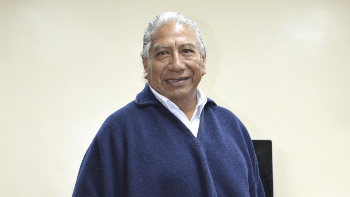 El artista se encuentra grave. Sus amigos piden oraciones por su recuperación.