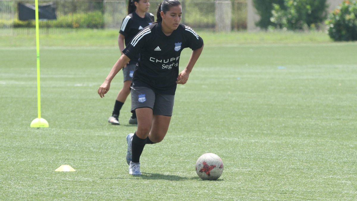 María José Coronel, llegó a Emelec 2021.