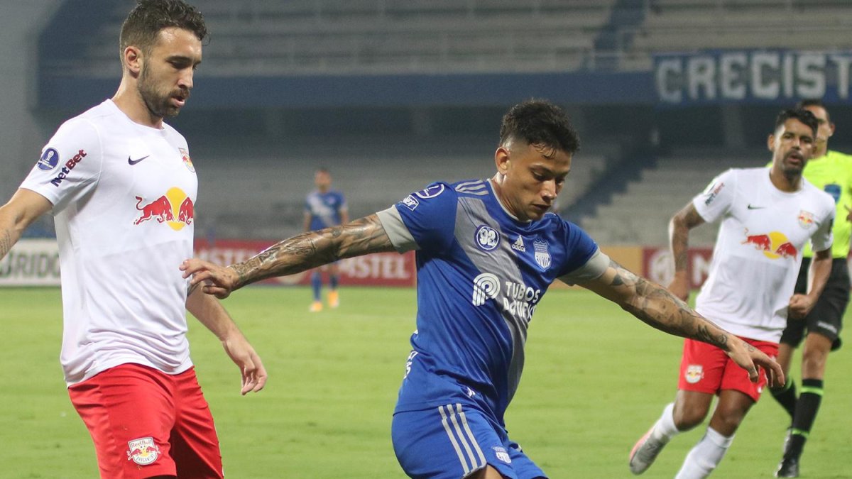 Emelec juega en el día de su aniversario ante Bragantino por Copa Sudamericana.