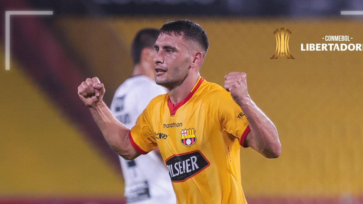 Emmanuel Martínez, delantero de Barcelona que se mandó un buen partido ante The Strongest.