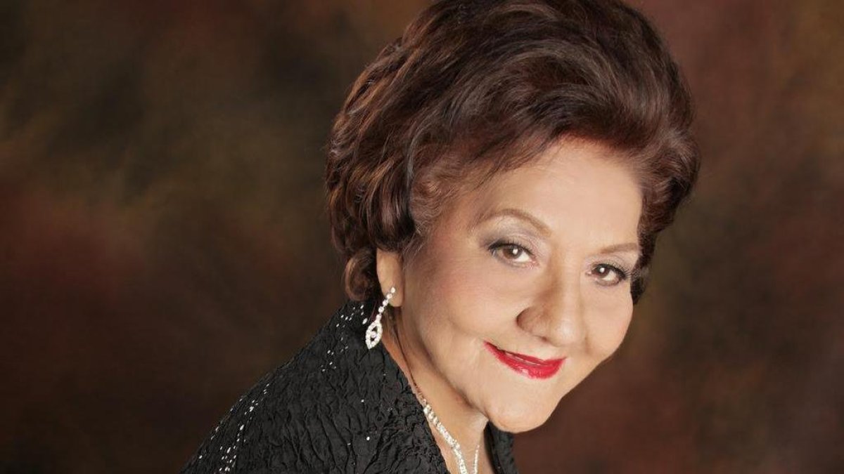 La cantante comenzó su carrera artística a los cinco años.