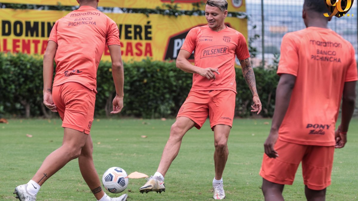 Carlos Garcés listo para enfrentar a 9 de Octubre.