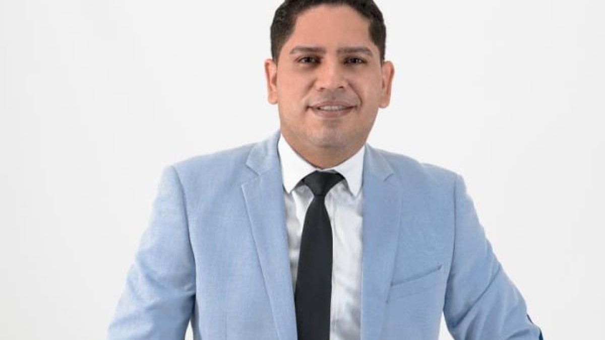 El joven político es experto en Marketing.