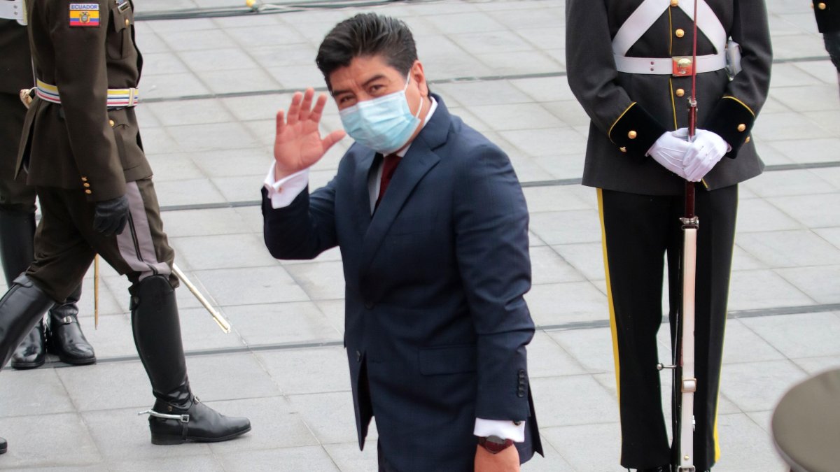 Si Jorge Yunda es removido de su puesto, la Alcaldía será liderada por el actual vicealcalde, Santiago Guarderas.