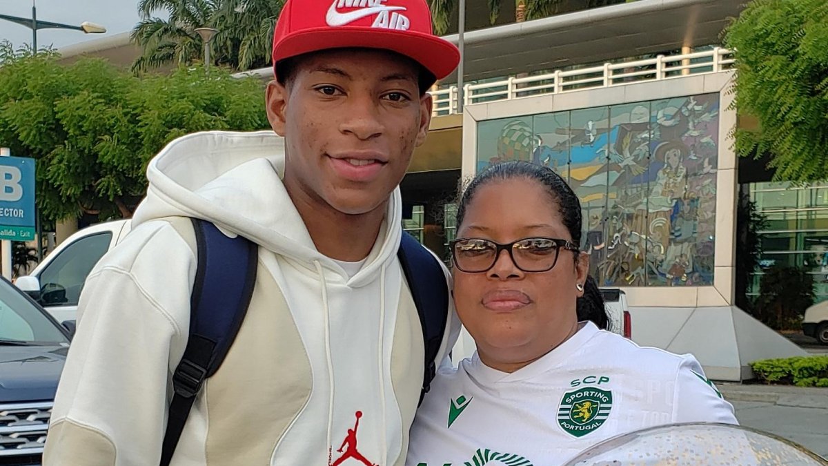 Gonzalo Plata y su madrecita Mónica Jiménez.