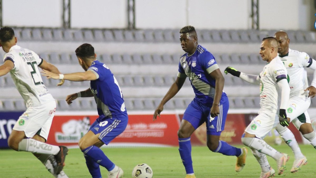 Joao Rojas y Alejandro Cabeza los hombres gol de Emelec.