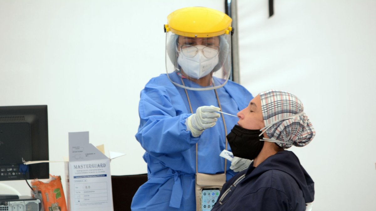 Referencial. Hasta ahora las vacunas que se están aplicando en Ecuador muestran efectividad frente a la variante Delta.
