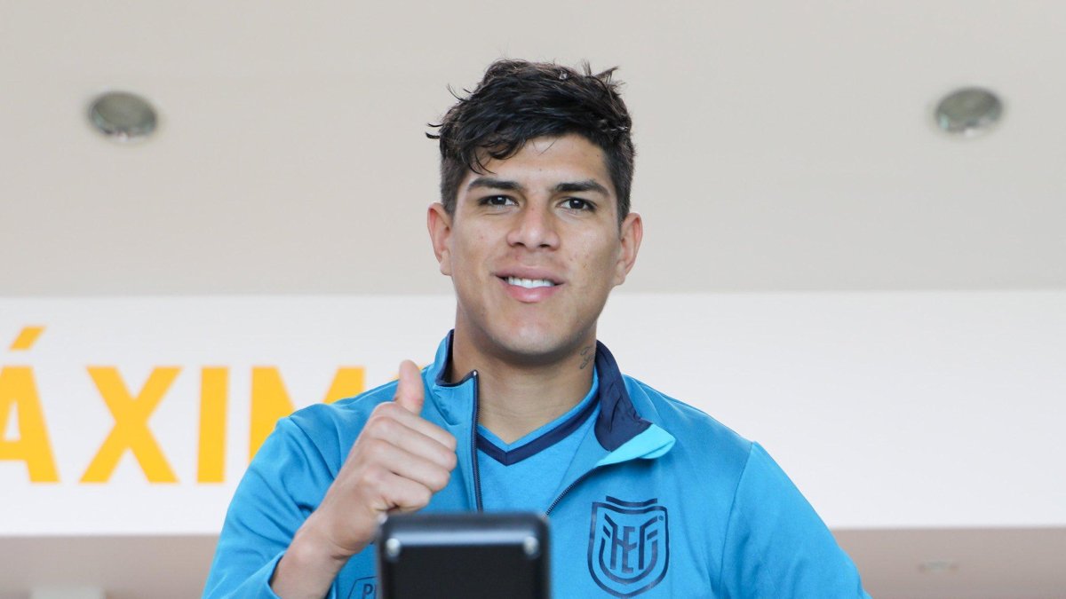 Piero Hincapié, zaguero de Ecuador en la casa de la selección.