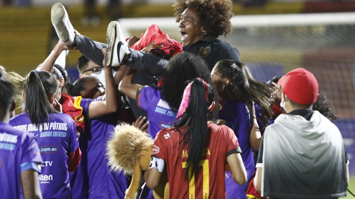 [MISSING]binding.image.description