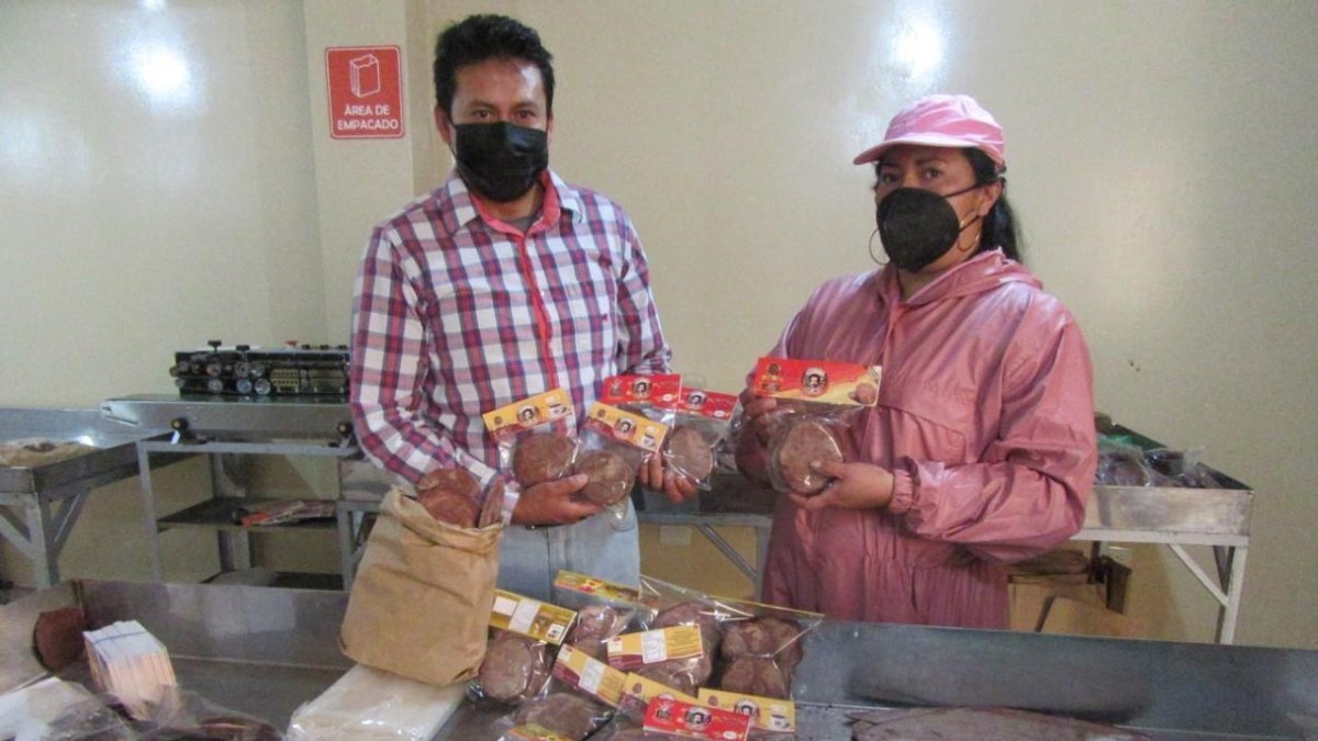 Las tabletas de chocolate son típicas de Ambato. Se las encuentra en mercados céntricos y locales.