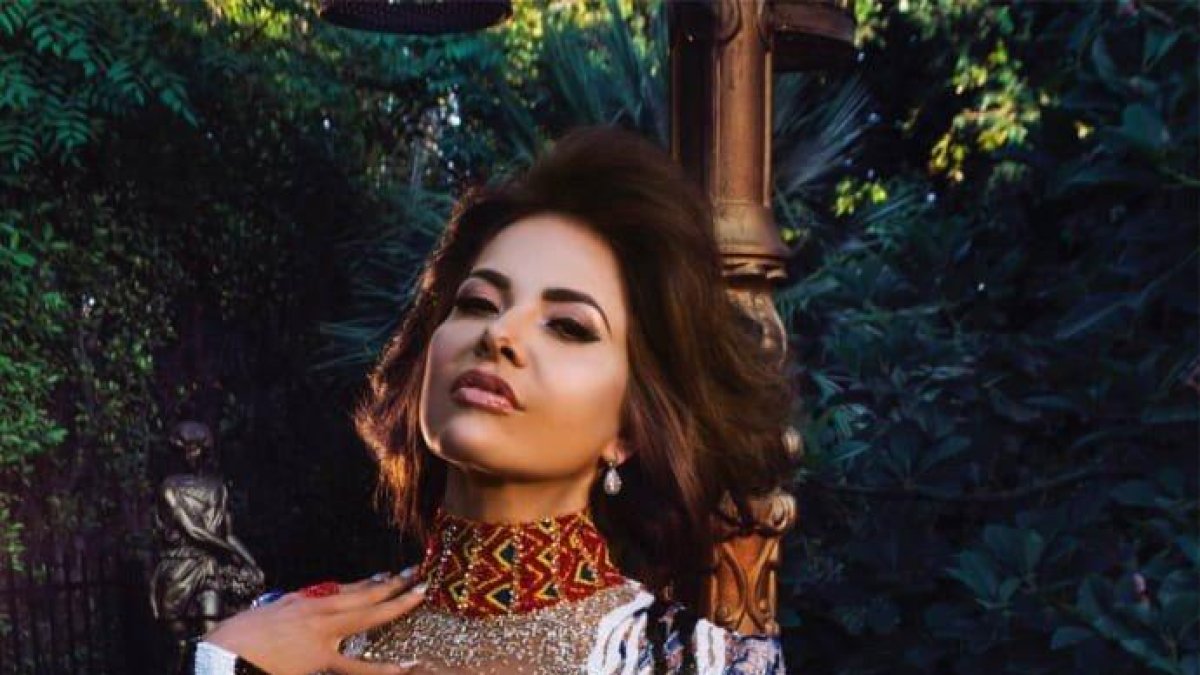 Gloria Trevi es una cantante, actriz, productora y modelo mexicana que desde sus primeros años de carrera ha estado envuelta en polémicas y escándalos.