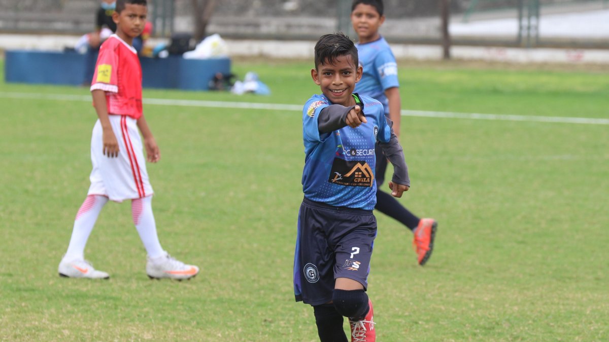 Una celebración para la historia del pequeño Allan.