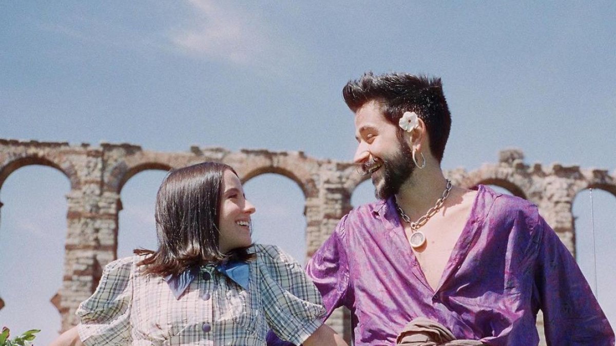 La pareja da esta gran noticia luego de haber terminado exitosamente la primera parte del Tour Mis Manos por Europa.