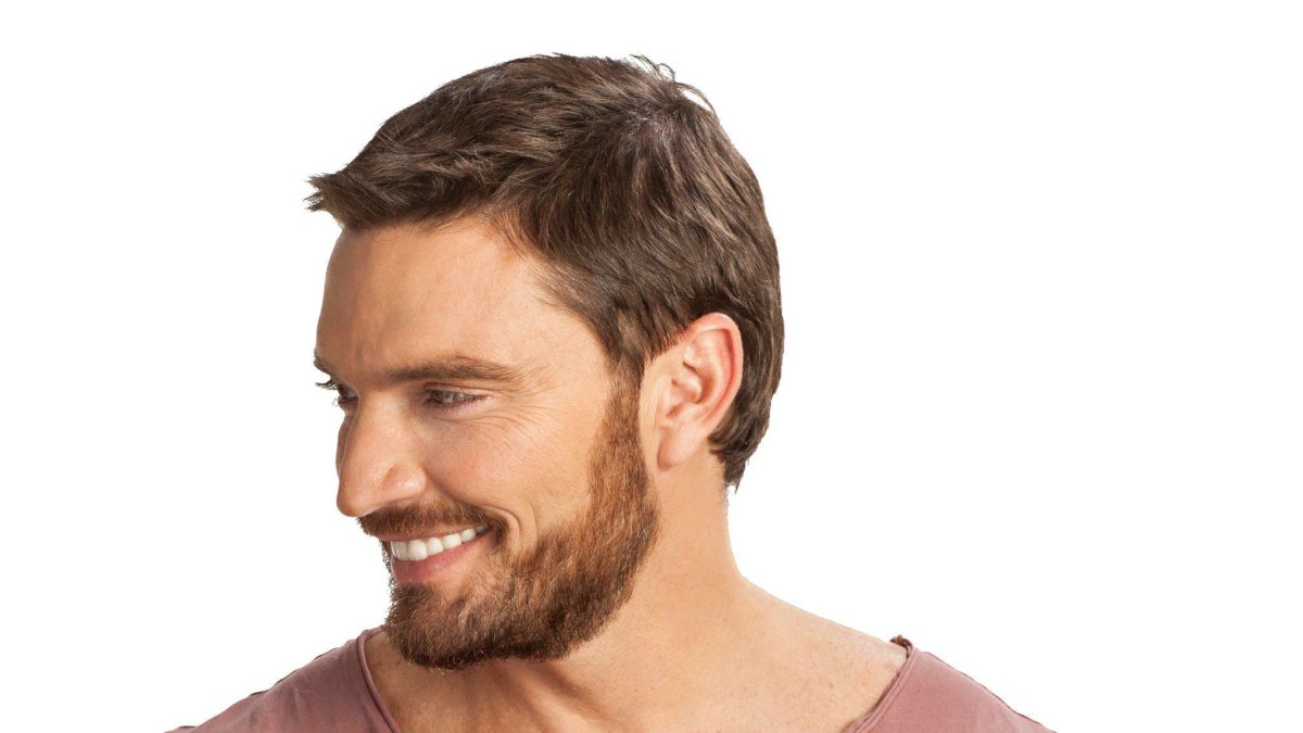 Julián Elías Gil Beltrán es un empresario, modelo y actor argentino.