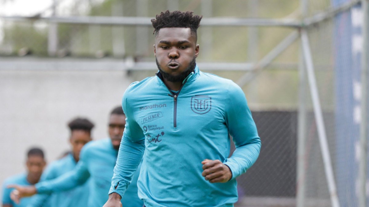 Jordy Caicedo, delantero ecuatoriano que viajó a Chile.