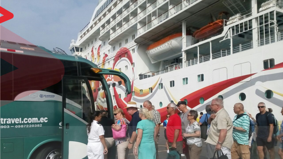 Fotografía de archivo proporcionada por el MTOP de uno de tantos cruceros que llegaban al puerto de Manta antes de la pandemia..