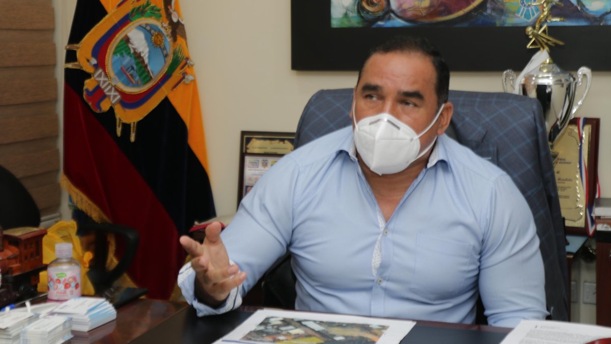 Dalton Narváez habla sobre el problema del agua potable en Durán.