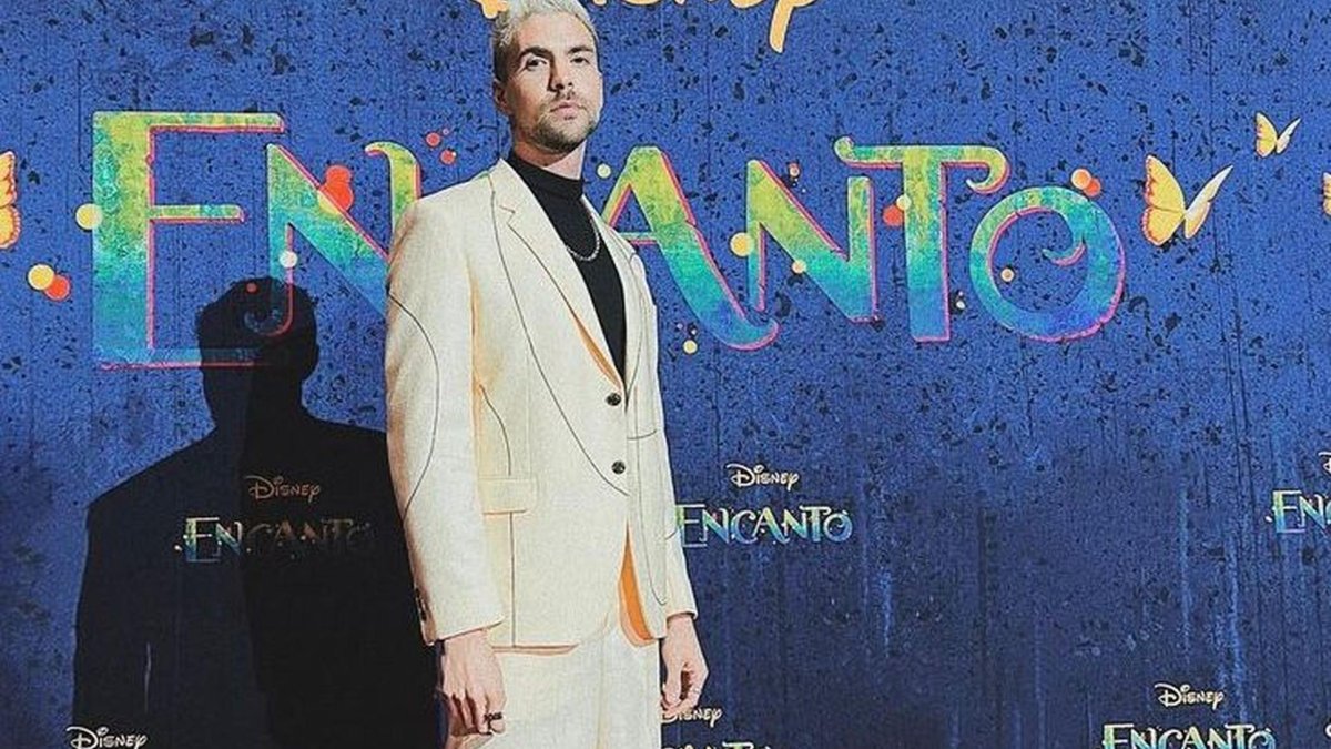 El artista está grabando una nueva serie de Disney. Tiene un personaje antagónico.