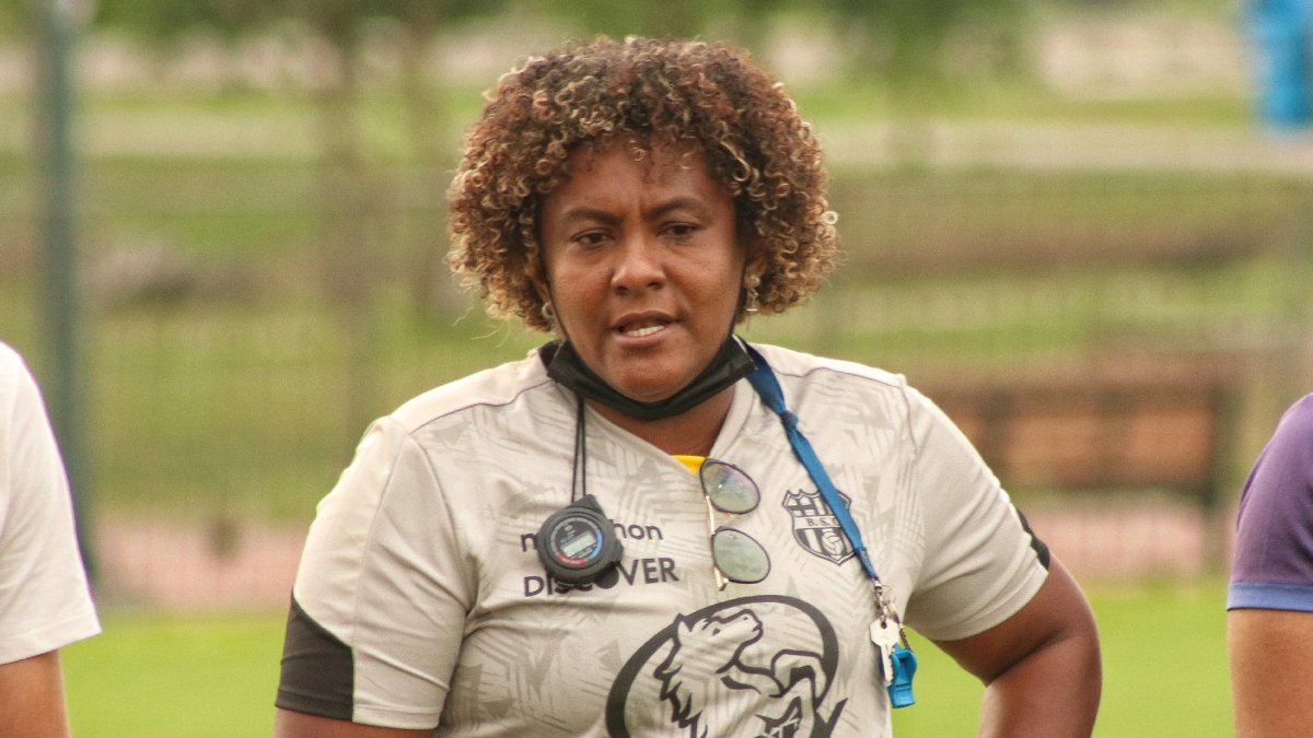 Wendy Villón, está de pretemporada en Barcelona femenino.