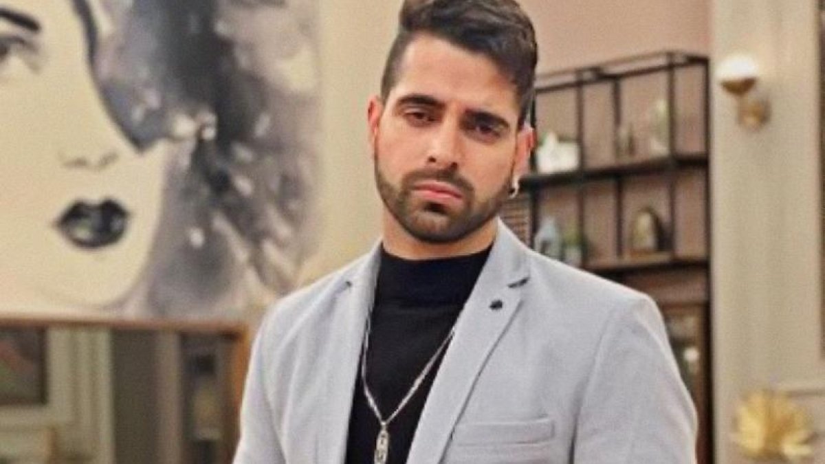 Sebastián es conocido por su participación en varios realities