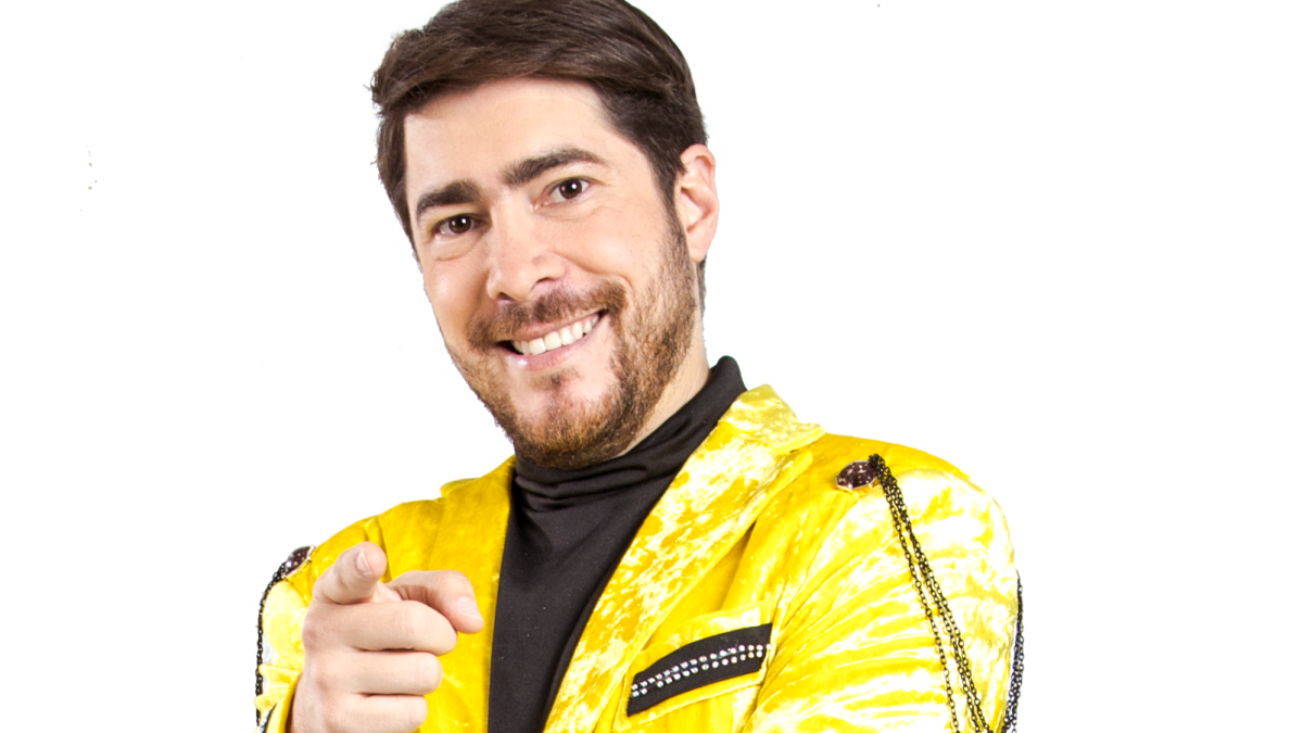 Aceptó el reto de estar en ‘Soy el mejor’ por la ayuda social y como reto personal. En el círculo, con su familia.