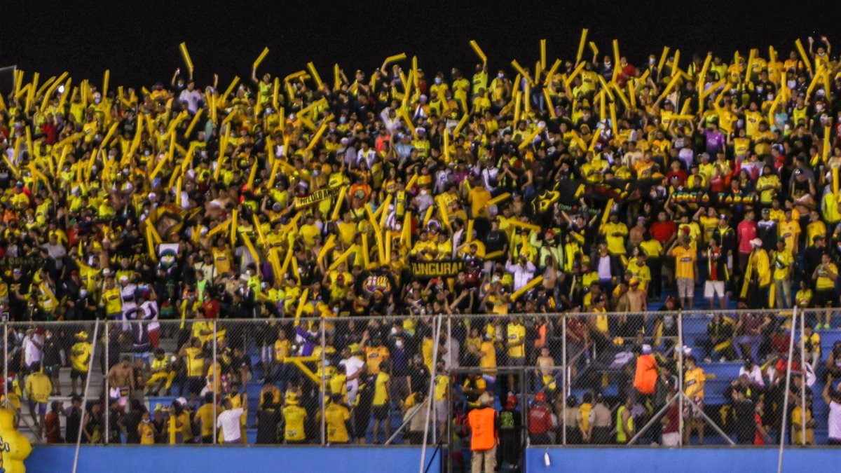 A reventar el estadio Jocay de Manta, con la presencia de Barcelona ante Delfín.