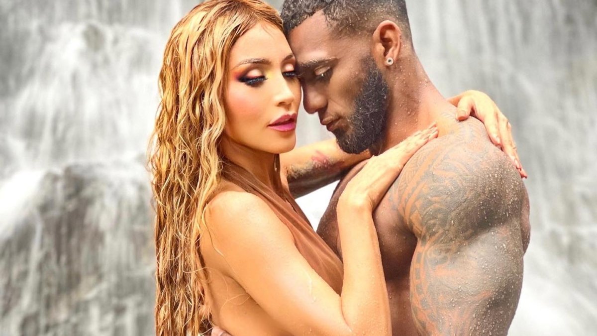 Durante las grabaciones del video en Bucay.