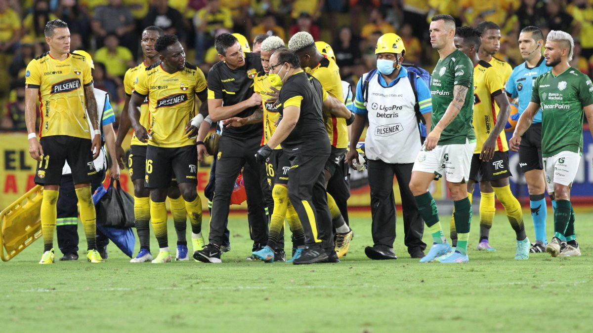 Momento del percance de Byron Castillo de Barcelona.