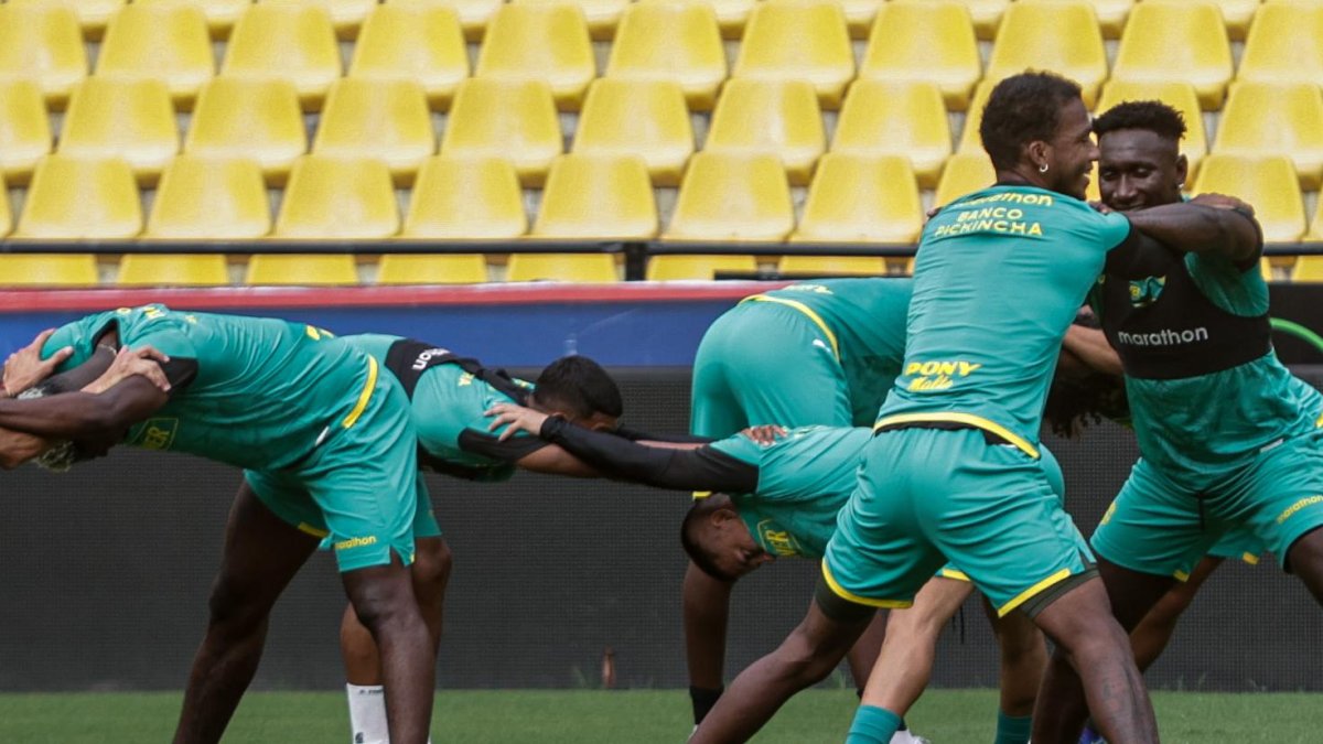 Barcelona volvió a los entrenamientos pensando en Macará.