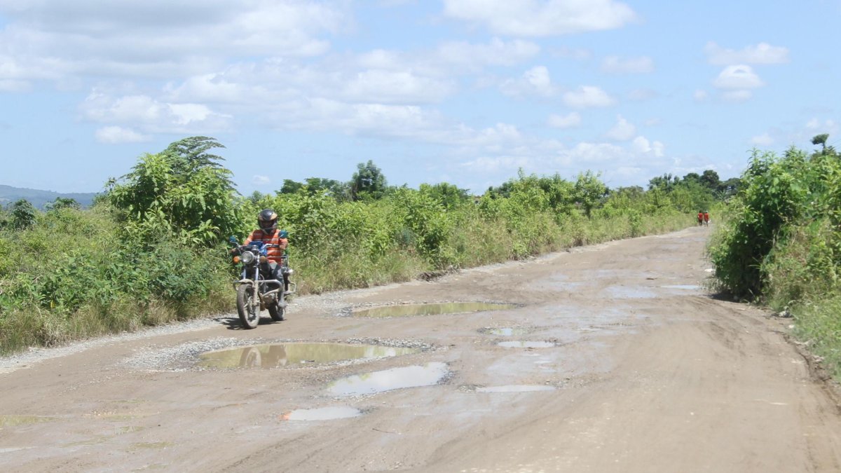 El cadáver quedó en una zona de difícil acceso, en el noroeste de Guayaquil.