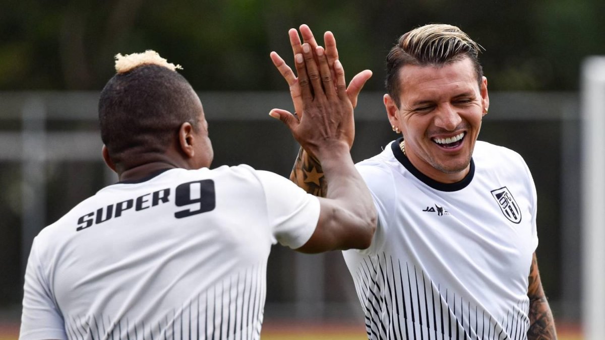 Carlos Garcés dejó Barcelona en busca de 'nuevos aires' en el 9 de Octubre, equipo donde espera retomar la senda del gol.