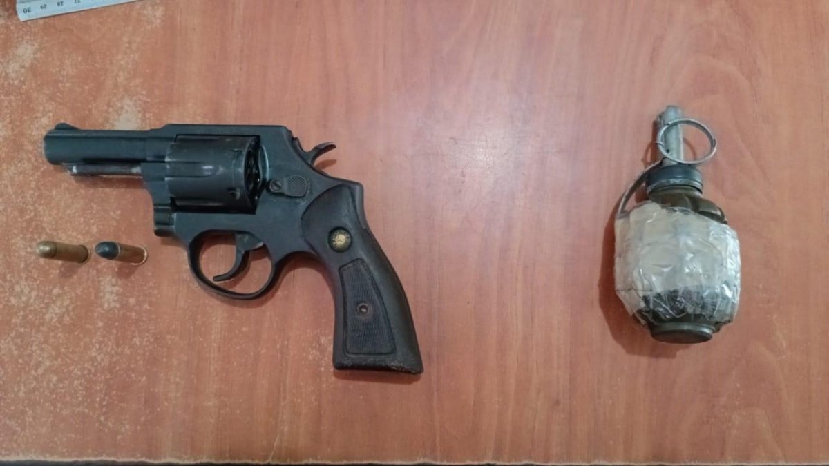 La Policía Nacional descubrió las armas cuando hacían una inspección de rutina en Balzar.