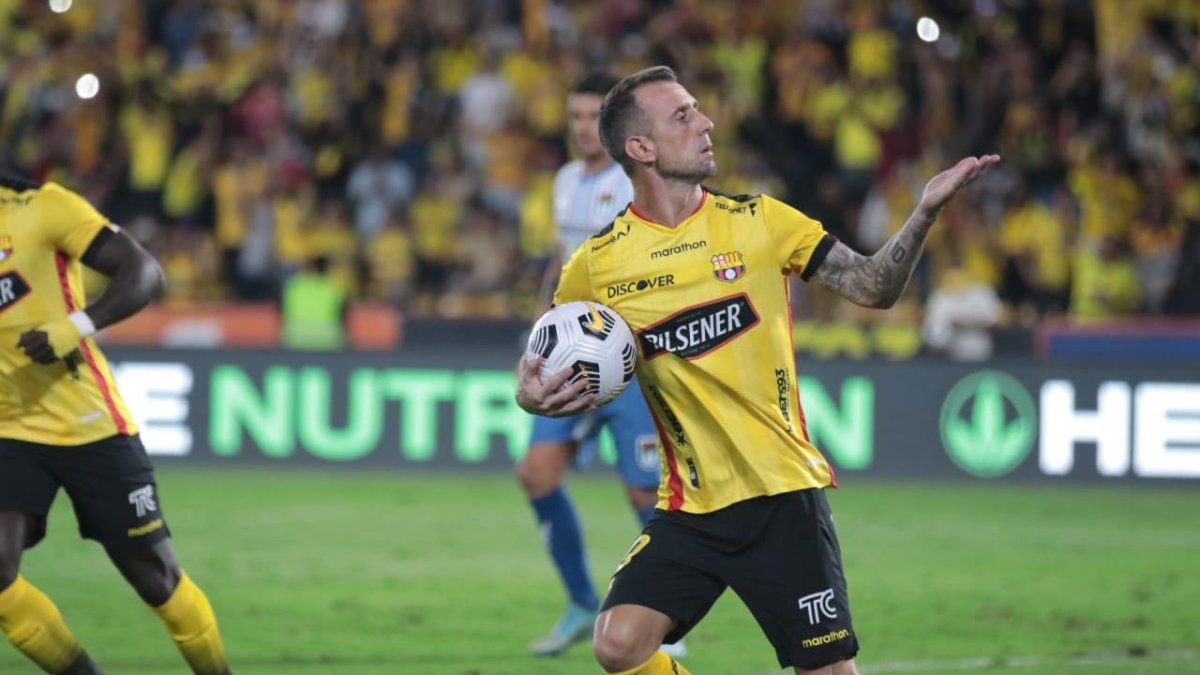 Damián Díaz había sido relegado a la suplencia en Barcelona.