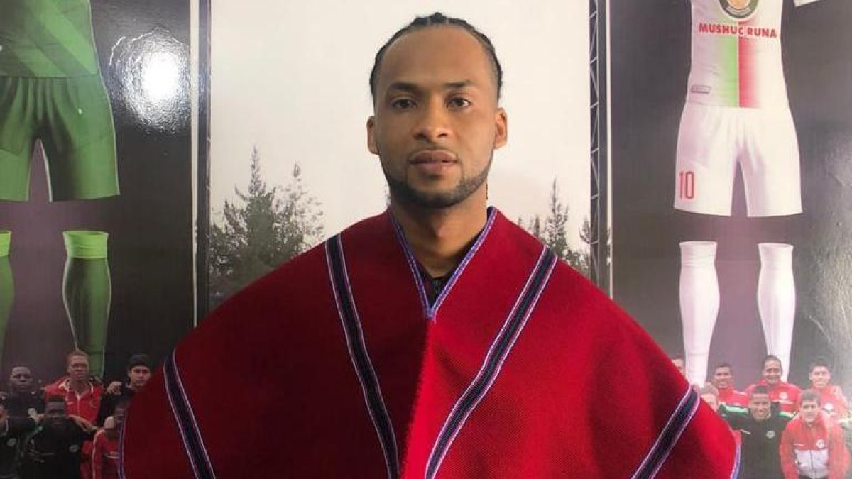 Arturo Mina, jugador de Mushuc Runa que tuvo un ´paso por Argentina y Europa.