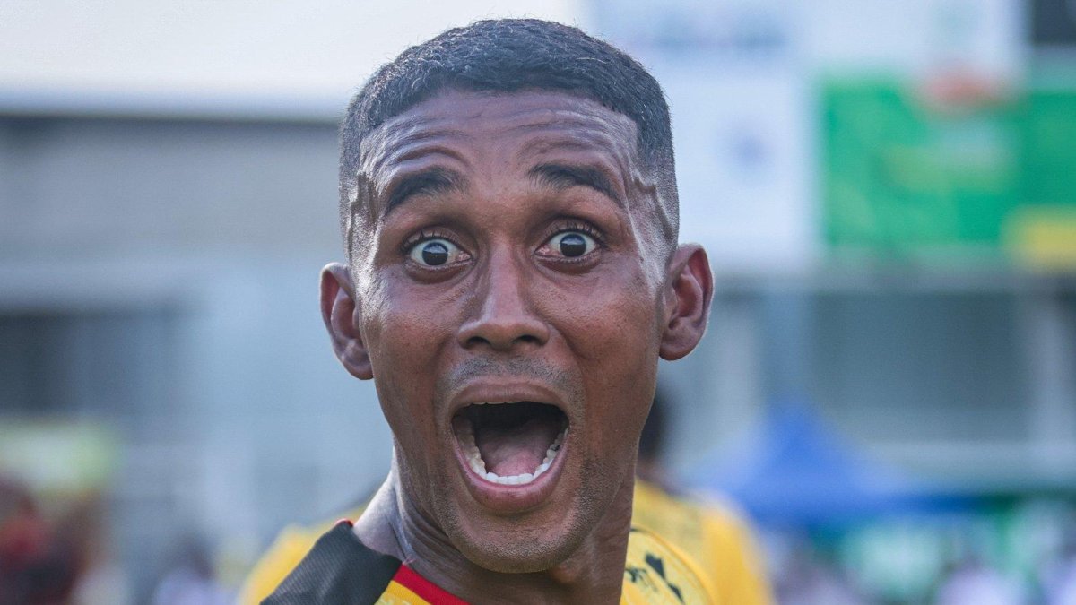 Fidel Martínez y su fútbol es una Alegría en Barcelona.