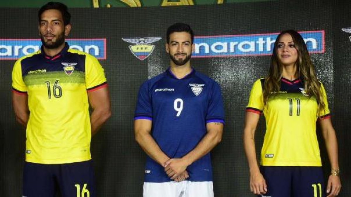 El uniforme de la Tri de años anteriores.