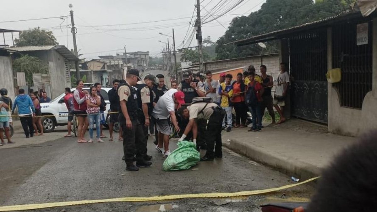 Lugareños dieron la alerta a los agentes, quienes acordonaron el sitio.