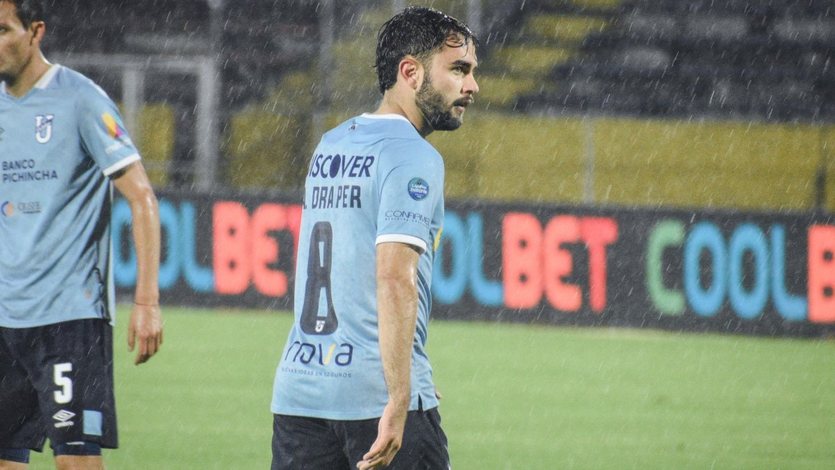 Andrew Draper, jugador clave de Universidad Católica, que juega ante Gualaceo.