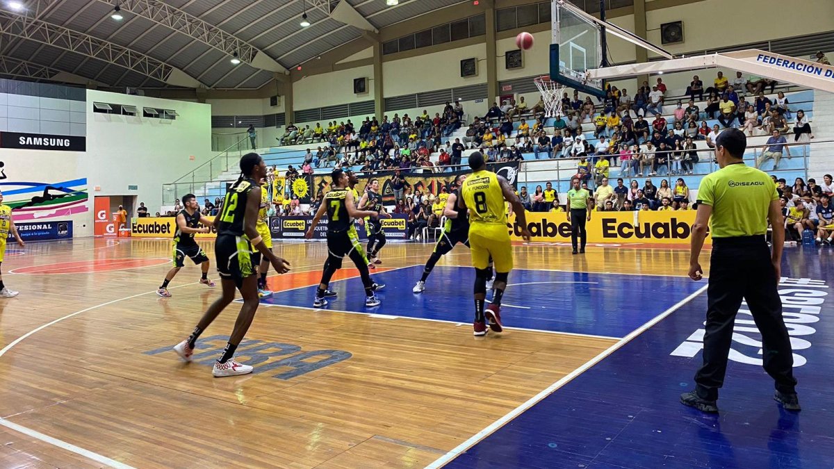 El segundo juego de la serie de la semifinal se disputará el sábado 8 de octubre de 2022.