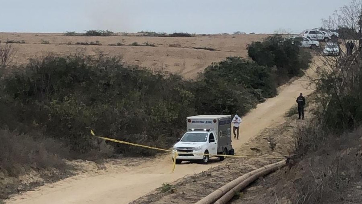 Personal de Medicina Legal acudió hasta el punto para el levantamiento del cadáver.