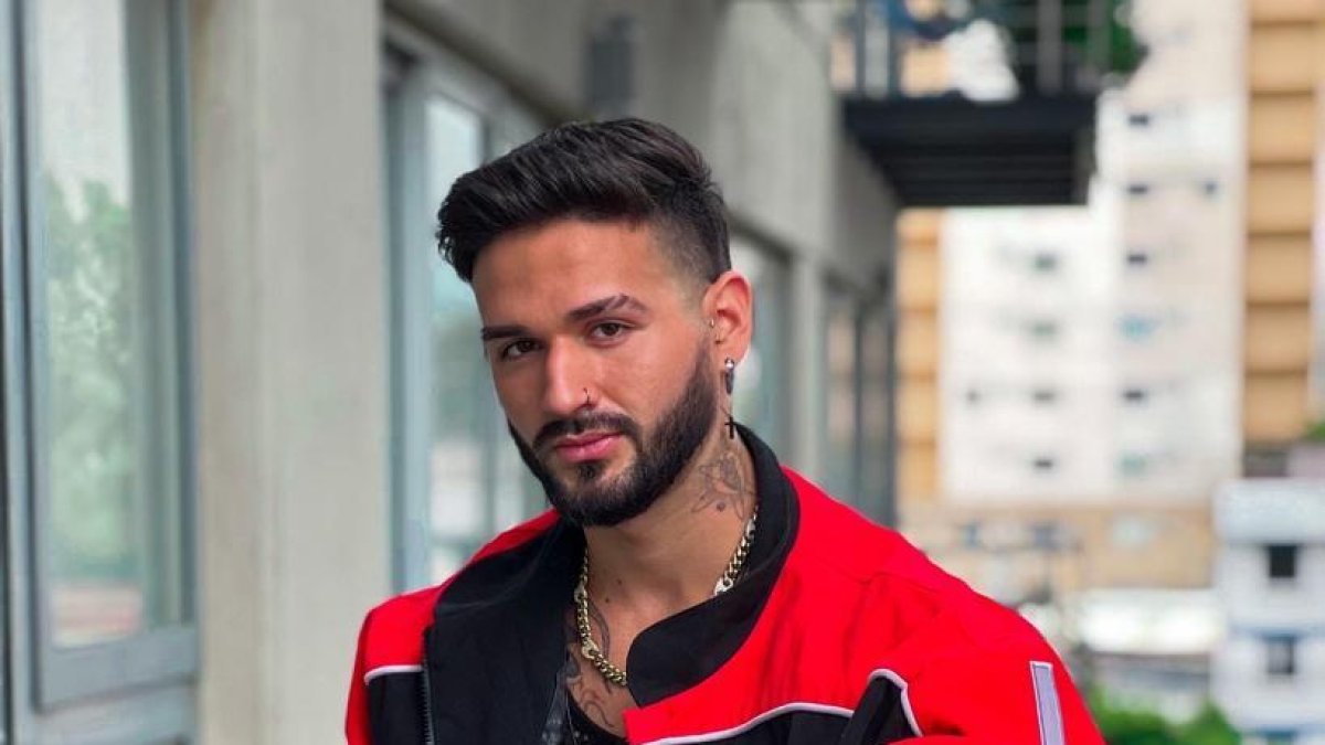 Ha colaborado en producciones de Televisa y Telemundo.