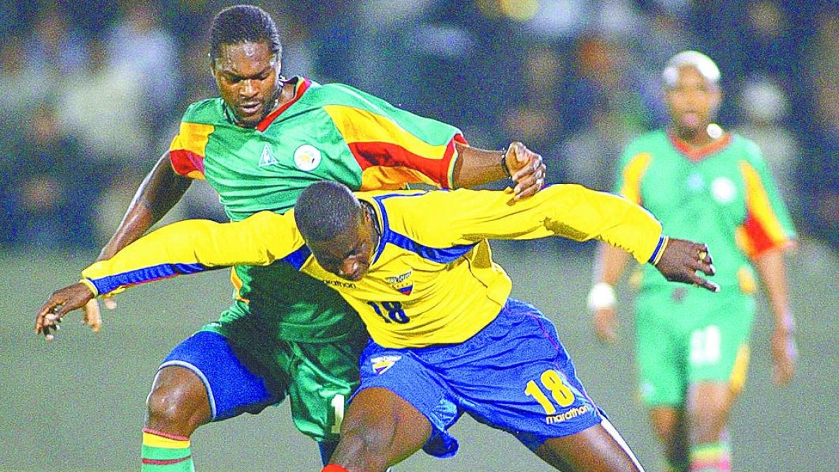 En 2002 fue la primera vez que la selección de Ecuador enfrentó a Senegal.