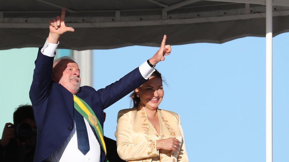 Lula prestará sus respetos y rendirá homenaje a Edson Arantes do Nascimento 'Pelé' y mostrará su solidaridad a su familia.