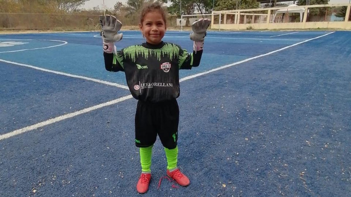 Joshua, el más pequeño de los arqueros del Ecuador.