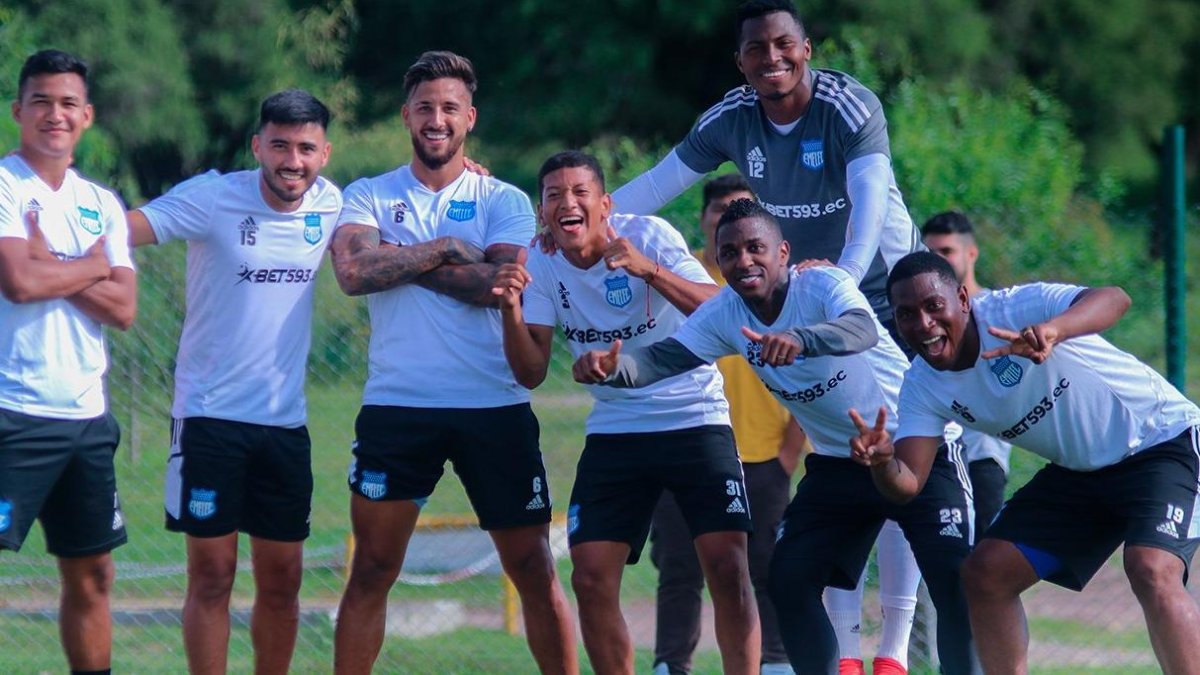 Emelec hace su pretemporada en Argentina.