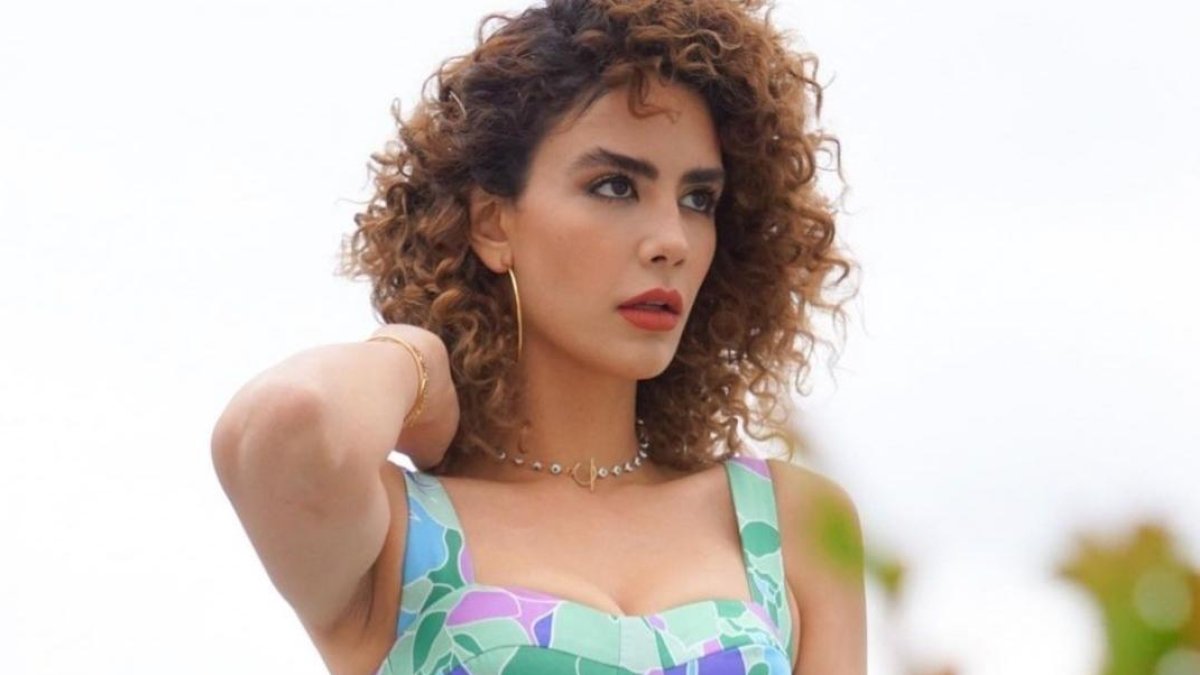 María Emilia Cevallos Cuesta es una actriz, modelo, cantante, locutora y presentadora de televisión ecuatoriana.