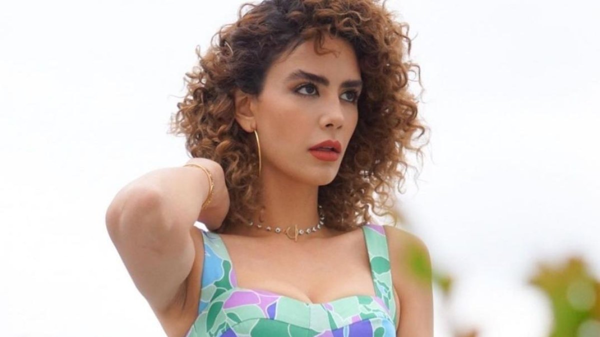 María Emilia Cevallos Cuesta es una actriz, modelo, cantante, locutora y presentadora de televisión ecuatoriana.