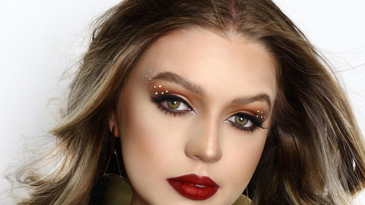 Los tonos tierras son ideales para todas las mujeres.