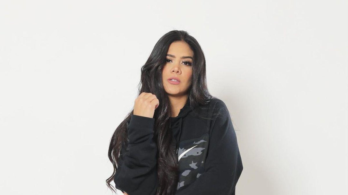 Michela es una presentadora, influencer y animadora ecuatoriana.