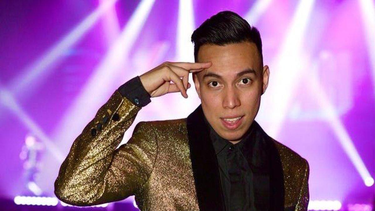 Acumula 727 mil seguidores en Instagram.